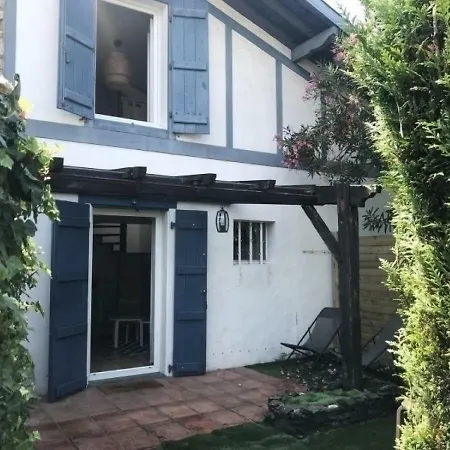 Saint Leon : Vacance Entre Et Anglet Avec Jardin 1 Διαμέρισμα